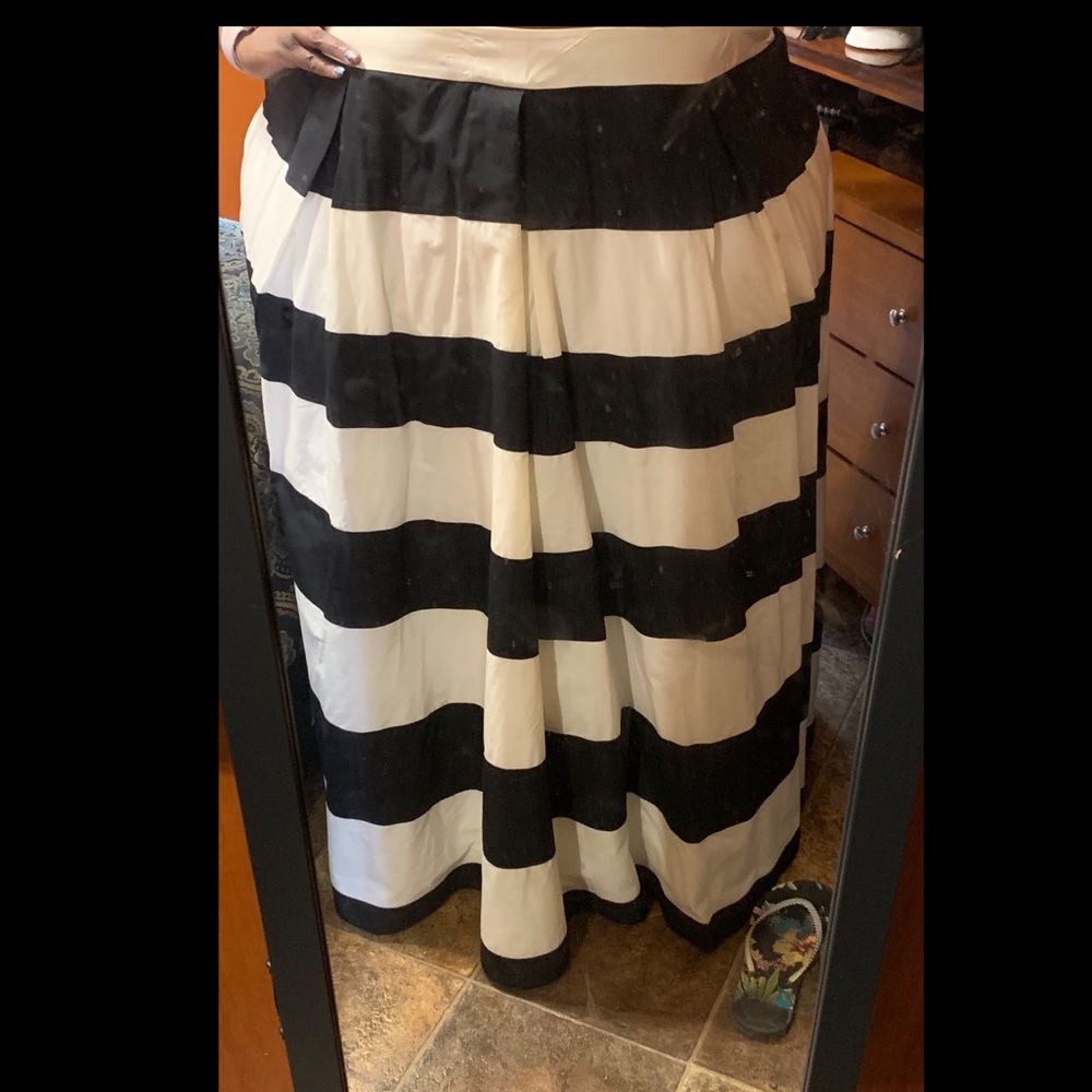 Curvy girl skirt